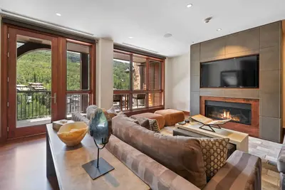 Image de Solaris 7a East - 4 Bedroom + Den