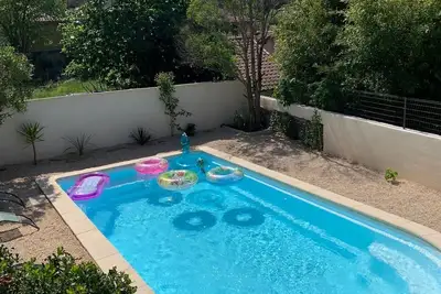 Image de Villa très spacieuse de 6 à 8 personnes avec piscine privée dans les Cévennes