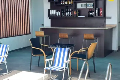 Image de Fully Furnished Luxury 1 Br Apartment