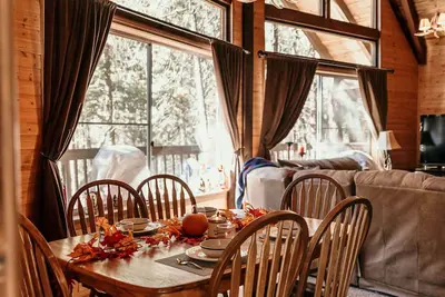 Image de Cozy Cabin in Sequoia Forest near Lake Isabella
