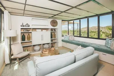 Image de Flora Farms Hillside Hayloft