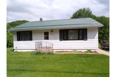 Image de Pool 9 Guest House on Main Street, De Soto. We welcome fishermen!