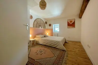 Image de Appartement «Le Jungly » duplex de caractère rénové, proche Cnpe
