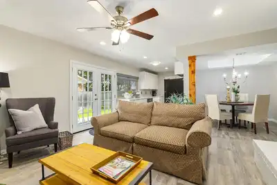 Image de 4 Bed, 2 Bath with Tons of Amenities!
