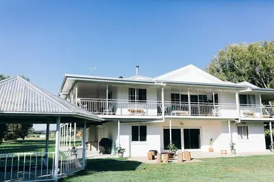 Image de The Belle Riverhouse, Tumbulgum, Min Age