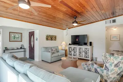 Image de Deluxe canal-front home with pool, water-view patio, grill, & Cabana Club access