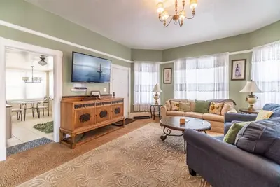 Image de Rustic 2-Bedroom walking distance to Downtown