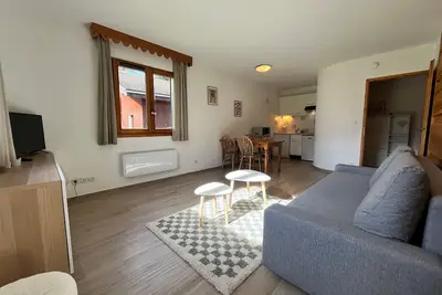 Image de Appartement lumineux avec piscines, terrasse et parking à Samoëns