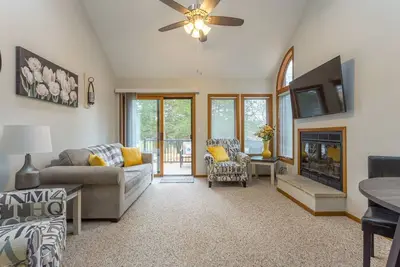 Image de Located in the Galena Territories, great property to book year round!