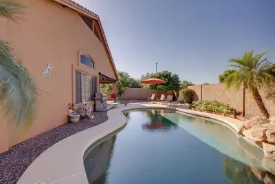 Image de Near Hikes: Home w/ Pool & Patio in Gilbert!