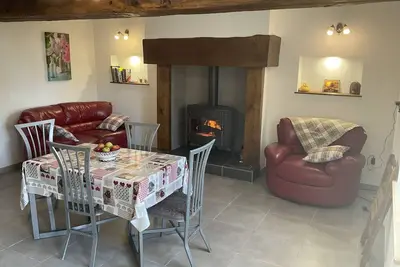 Image de Maison confortable et agréable dans un environnement calme