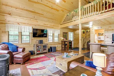 Image de Idyllic Cabin in the Heart of Hocking Hills