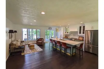 Image de Brush Lake Bliss, a serene 3 bed, 2 bath lakehouse
