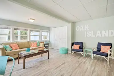 Image de Picturesque Duplex Unit, 1/2 Mi to the Beach!