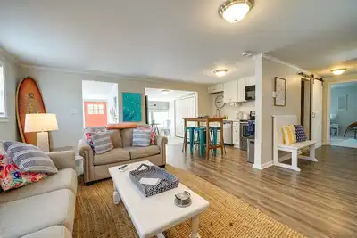 Image de Duplex Unit < 2 Mi to Fishing & Beach Access