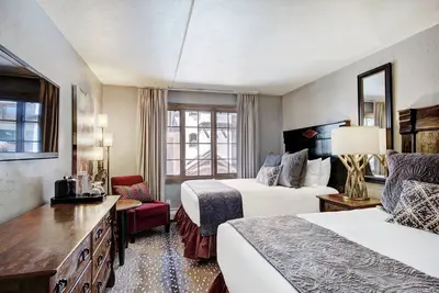 Image de 2 Double Beds | Access to Pool + Hot Tubs