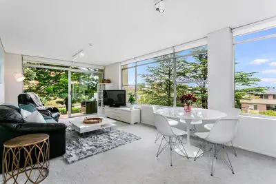 Image de Cremorne- Haris- Harrison St - Approx. $1300-$1600 per/week Modern Two Bedroom Apartment with Views