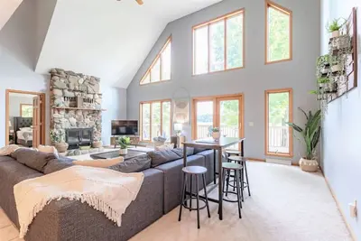 Image de Pet-Friendly Mosinee Retreat w/ Private Dock!