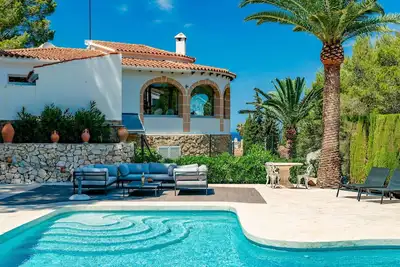 Image de Belle maison de vacances privée avec Wifi, climatisation, piscine privée, Tv, patio et parking