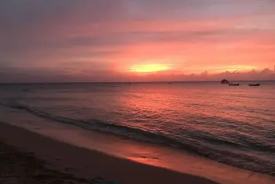 Image de Winter/Spring Bookings! Anidele Spice - 1br in Historic Holetown near Beach/Pool