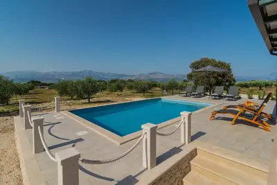 Image de Maison Blato (88702-K1) - Postira - île de Brac