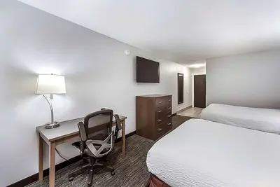 Image de Wonderful Place To Stay! 2 Family-friendly Units w/ Pool Access. Free Parking!
