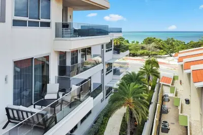 Image de Stunning Ocean View Condo at O Condo 21 by Bocobay