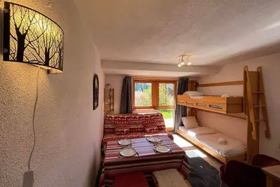 Image de Studio confortable avec balcon, ski aux pieds, proche navette, Chalet les Sylvanelles, Les Allues
