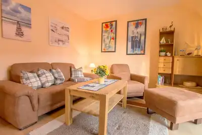 Image de Modern vacation apartment with balcony and central location in the Baltic Sea resort of Zingst