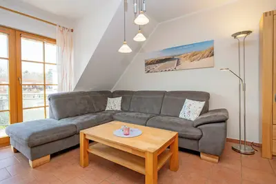 Image de Spacious vacation apartment with balcony and pool in the Freesenbruch Zingst vacation park