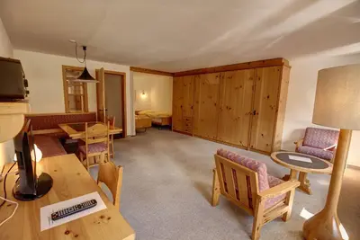 Image de Appartement de 1 1\/2 pièce avec vue sur le lac au 1er étage