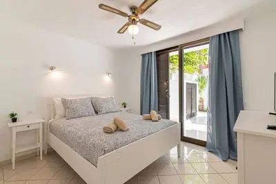 Image de Amplio Apartamento y Terraza Junto al Mar, en Playa de Las Américas
