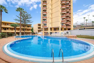 Image de Apartamento Situado a Sólo 5 Minutos de la Playa, en Los Cristianos