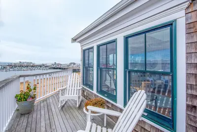 Image de Beachfront Perch