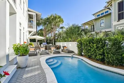 Image de Seacrest Beach paradise—private pool, Gulf views, 7 bikes, just 50 ft from beach