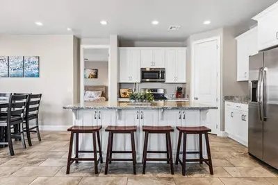 Image de Sienna Stay: Pickleball, Grill, Playstation, Hulu Live, Desks
