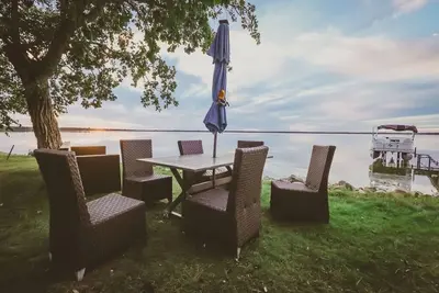 Image de Shoreside 4b/4b walkout retreat with perfect sand