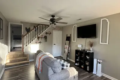Image de Cozy 1br Apt Minutes From Skyline Drive! !