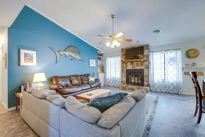Image de Pet-Friendly Wilmington Home w/ Fenced Yard!
