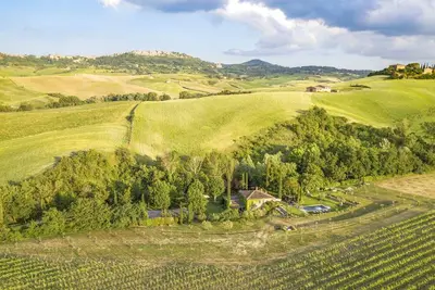 Molino L'Oppino 6, Emma Villas