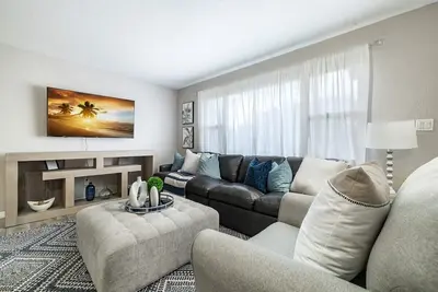 Monthly Rental~ Comfy Beds~ Great for Remote Work!