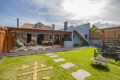 Image de Casa da Porta Amarela - Holiday Home in the Seven Cities