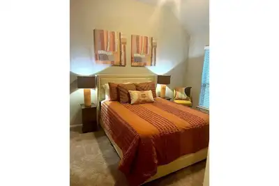 Image de Spacious 4 Bedroom 1 Story Smart Home
