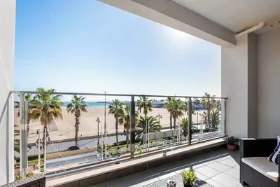 Image de Modern flat with sea views in Valencia.