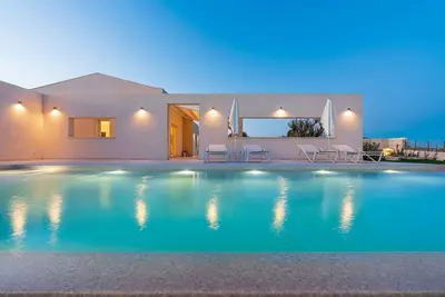 Image de My Rental Homes - Villa Bruna with salt water infinity pool and panoramic view