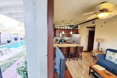 Image de Hawaiian Cottage-Constant Heated Pool, East of A1a!