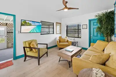 Image de Uptown Cottage - Walking Distance to all Downtown!
