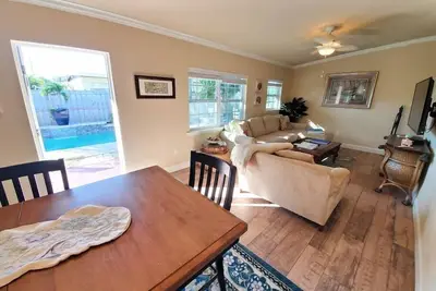 Image de Bahamian Cottage - Heated Pool, East of A1a!