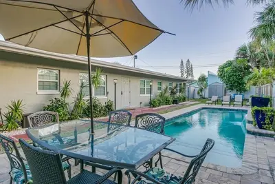 Image de Entire Villa - Sleeps 16, Heated Pool, East of A1a