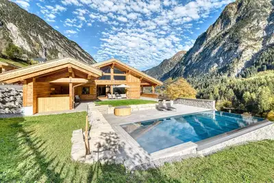 Image de Luxury Austrian Chalet | 5 Bedrooms | Chalet Grace | Private Infinity Pool & Hot Tub | Brandnertal